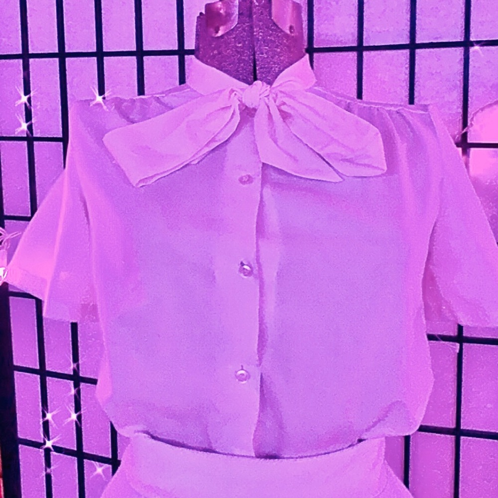 『Adorable Vintage Blouse』